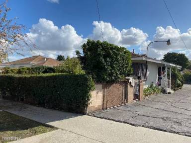 Main picture of 8112 Emerson Pl