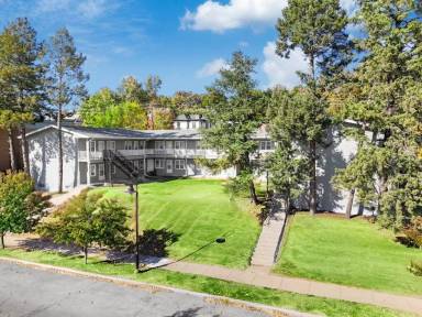 Main picture of Gateway Hill Apartments