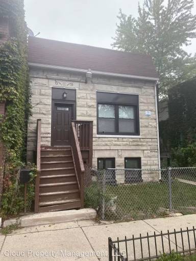 Main picture of 2307 S Trumbull Ave