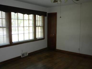 Main picture of 1004 Clayton St