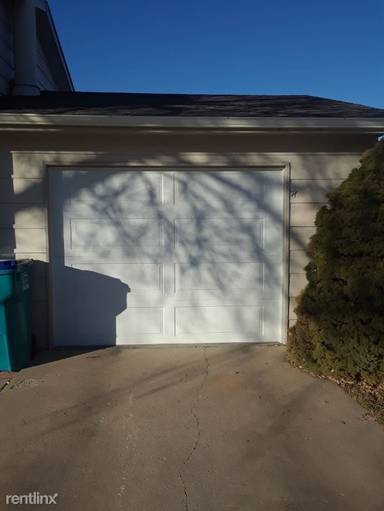 Main picture of 512 Galaxy Ct