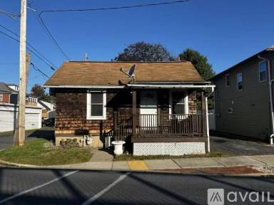 Main picture of 4 Olive St