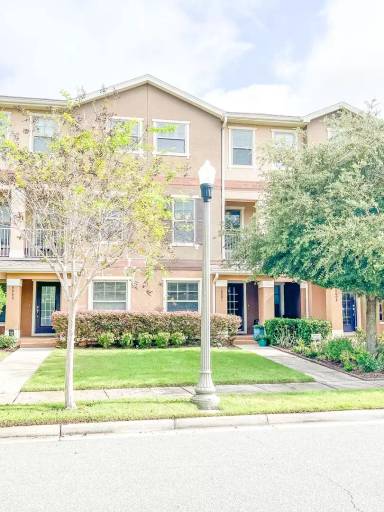 Main picture of 10001 Town Lake Dr