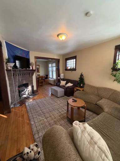 Main picture of 626 N 10th Ave E