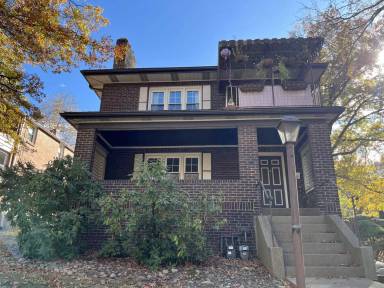 Main picture of 105 Race St