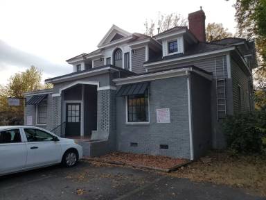 Main picture of Louise Manor