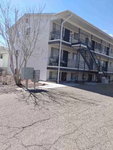 Main picture of 1643 Moore Ave