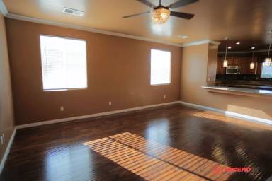 Main picture of 7001 Sparkler Way