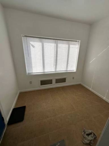 Main picture of 2413 W Passyunk Ave