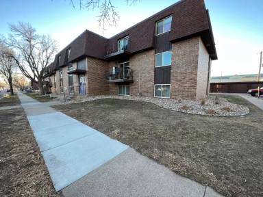 Main picture of 3509 S Willow Ave