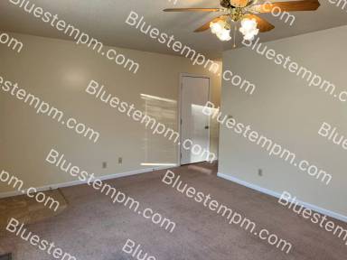 Main picture of 512 N Cherry St