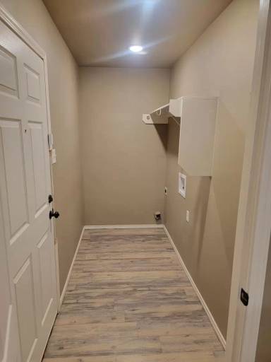 Main picture of 1520 E 6th St