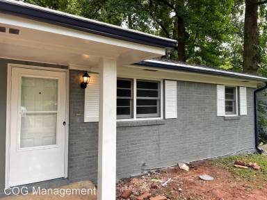 Main picture of 665 Barnes Dr SW