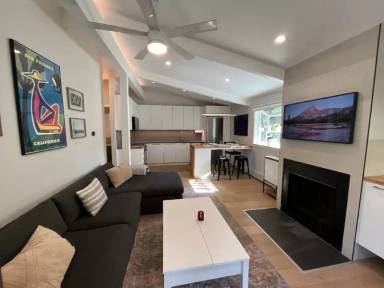 Main picture of 2079 Chamonix Ln