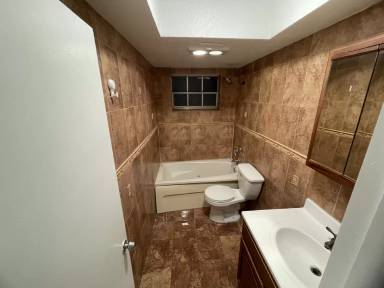 Main picture of 20490 NW 7th Ave