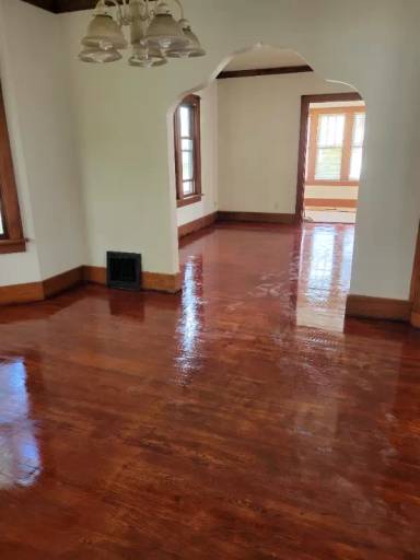 Main picture of 205 Spring St