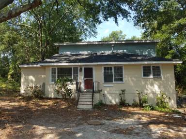 Main picture of 1815 Thompson Dr