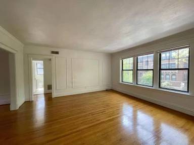 Main picture of 6333 S Rosebury Ave