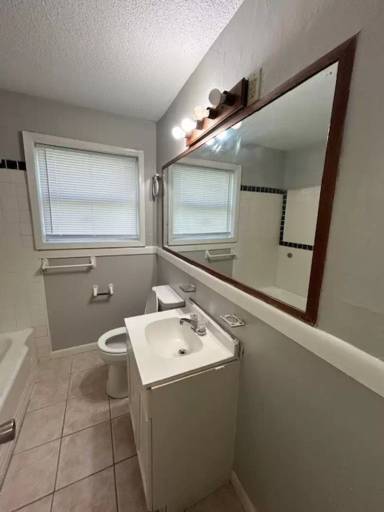 Main picture of 3405 Charlton Ave