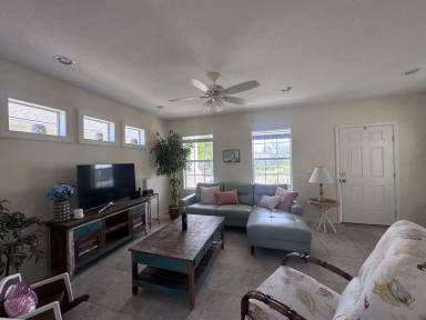 Main picture of 6432 Autumn Woods Way