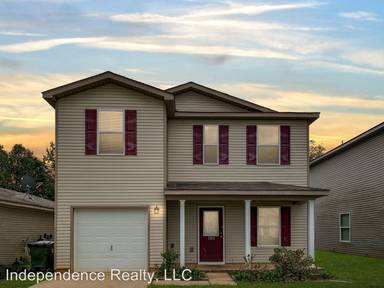 Main picture of 180 Cloverbrook Dr