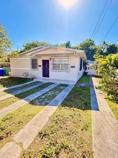 Main picture of 220 NW 51st Ave