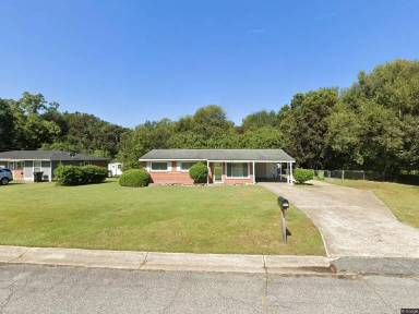Main picture of 935 Brighton Rd