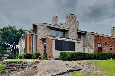 Main picture of 9600 Royal Ln Dallas, TX 75243-7660