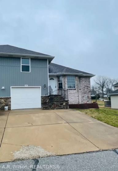 Main picture of 1606 Sherwood Ct
