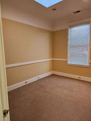Main picture of 866 3rd St
