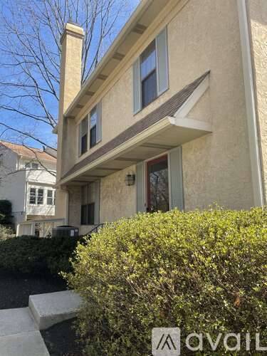 Main picture of 1199 Heyward Rd