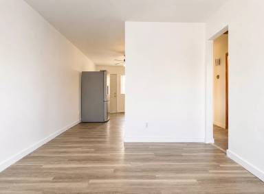 Main picture of 904 N Fairlawn Cir W