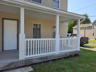 Main picture of 222 Chestnut St