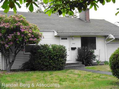 Main picture of 8502 37th Ave SW