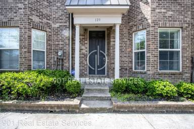 Main picture of 123 W Carolina Ave