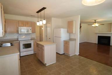 Main picture of 136 Silver Creek Trl