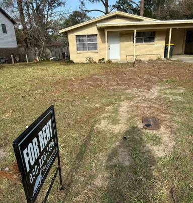 Main picture of 51 Silva Dr NW