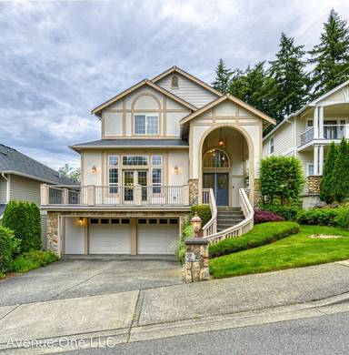 Main picture of 4112 NE 27th Pl