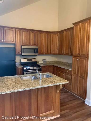 Main picture of 1052 Glenwood Station Ln