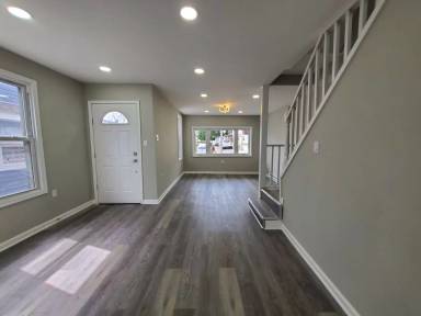 Main picture of 130 Nottingham St