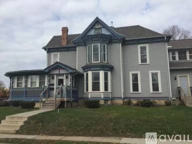 Main picture of 720 Main St