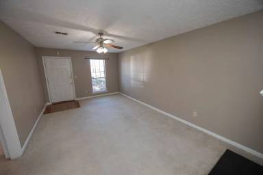 Main picture of 8317 Grand Oak Ct