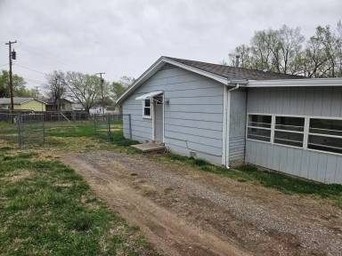 Main picture of 1236 Pershing Dr