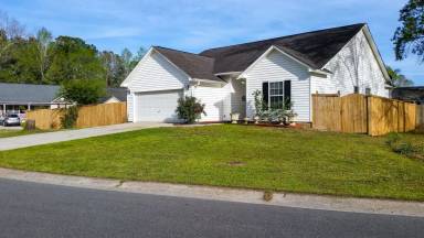 Main picture of 101 Memphis Ct