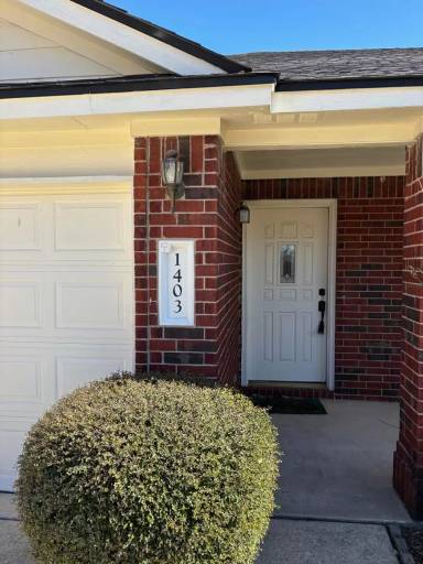 Main picture of 1403 Haley Gray Dr