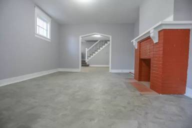 Main picture of 1815 State St
