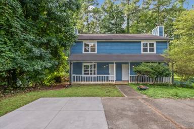Main picture of 2939 Lakemont Dr SW