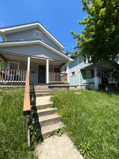 Main picture of 175 S Eureka Ave