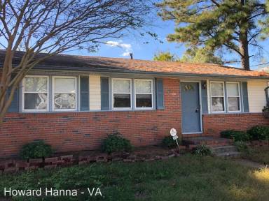 Main picture of 3010 Menands Dr