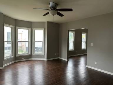 Main picture of 1016 S Carroll Ave